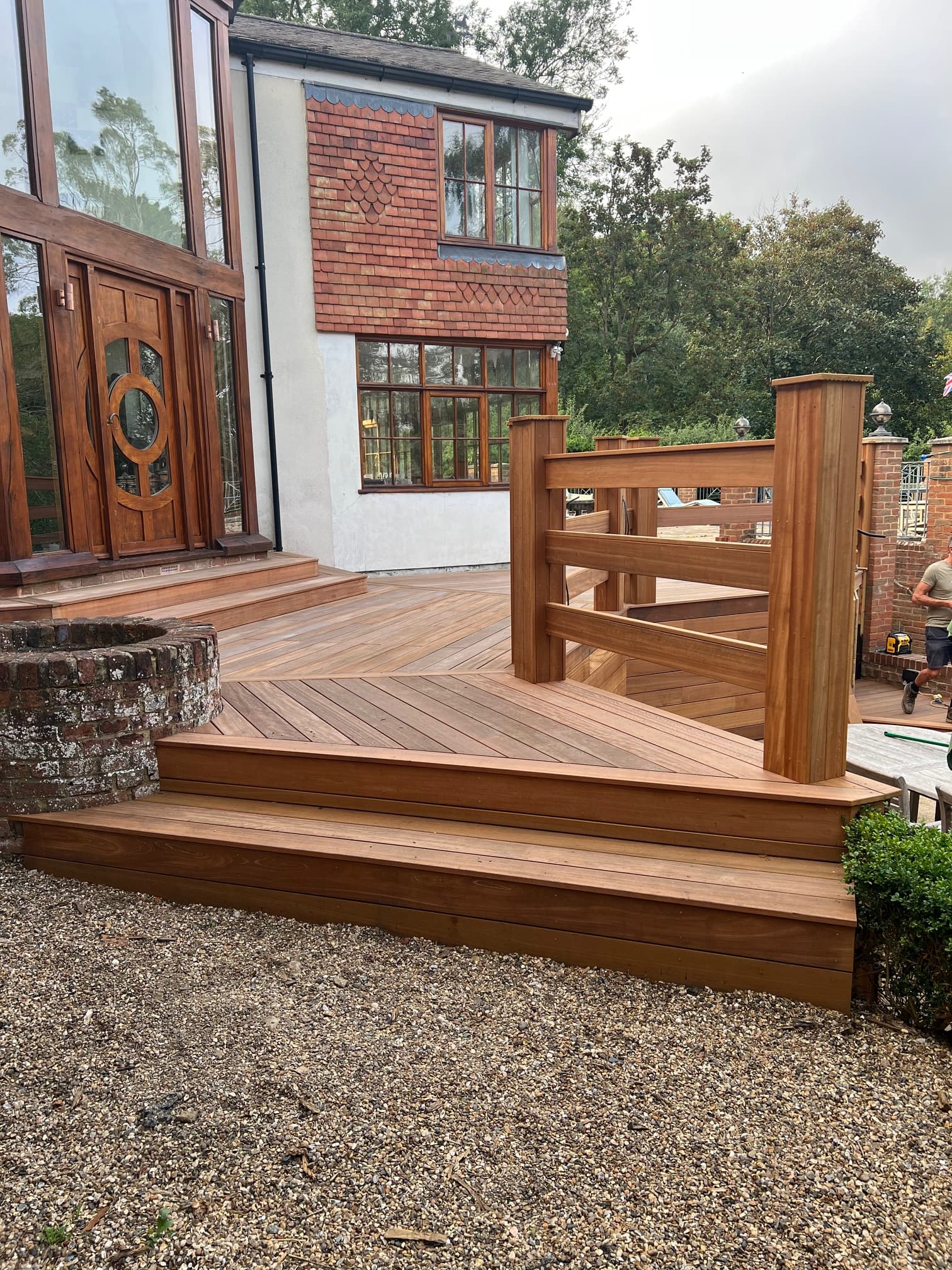 Carpentry & Hardwood Decking