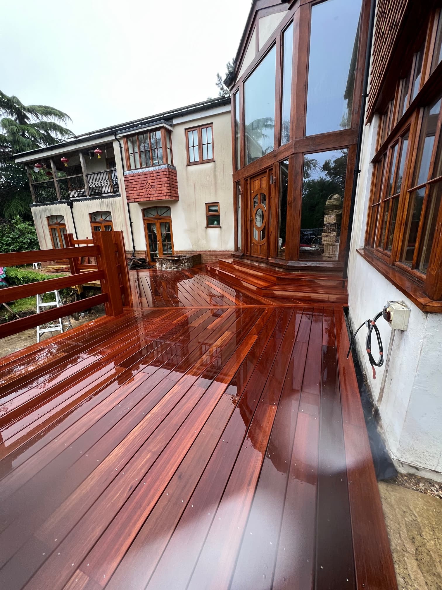 Carpentry & Hardwood Decking